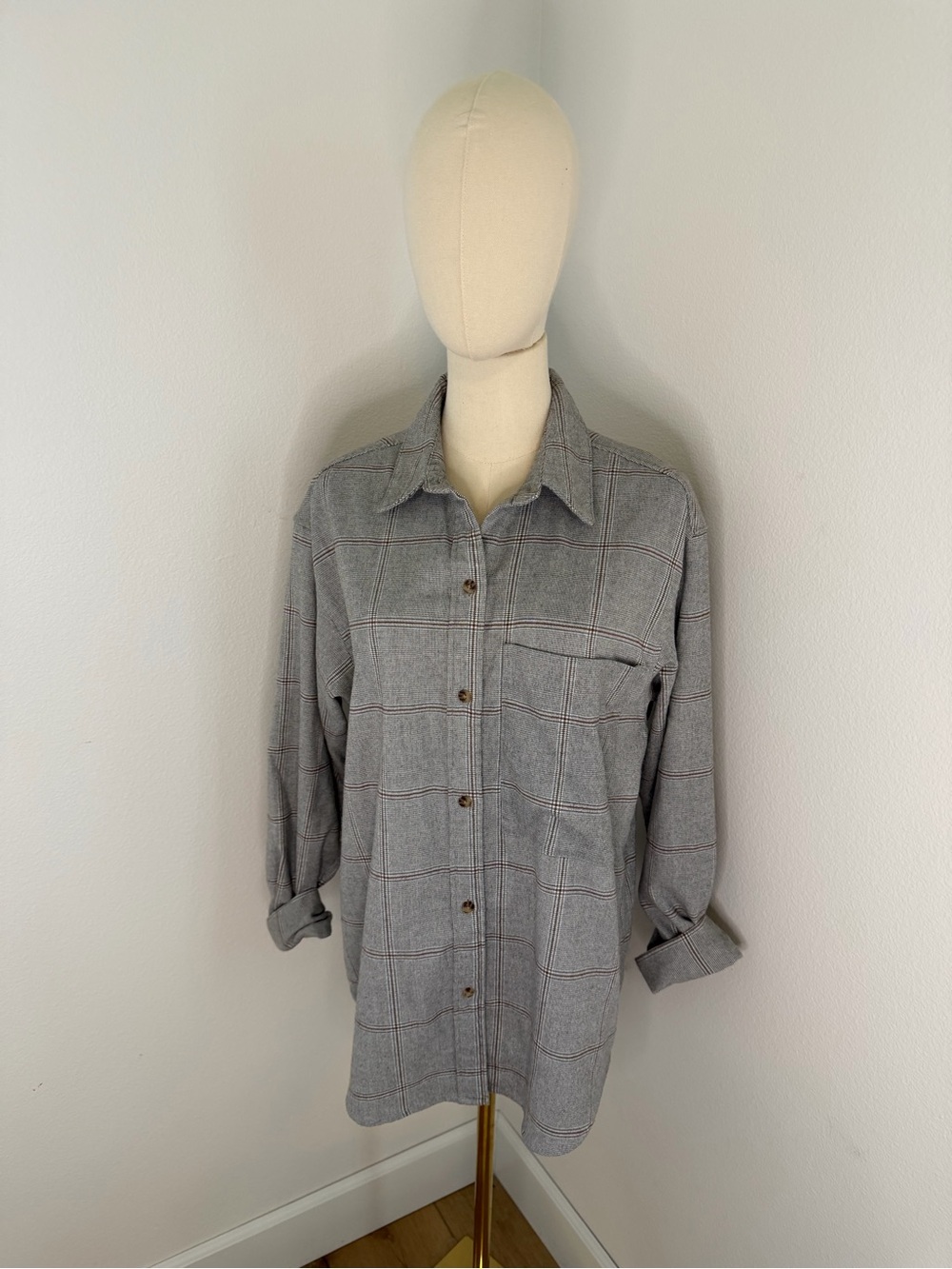 Abercrombie & Fitch Gray Plaid Oversized Button Down‎ Shirt Size Medium